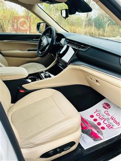 جیپ L گراند شیرۆکی